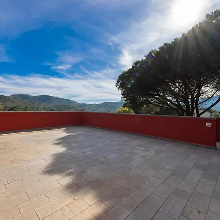 Colle18 Design And Comfort - Goelba