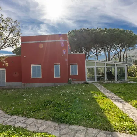 Colle18 Design And Comfort - Goelba