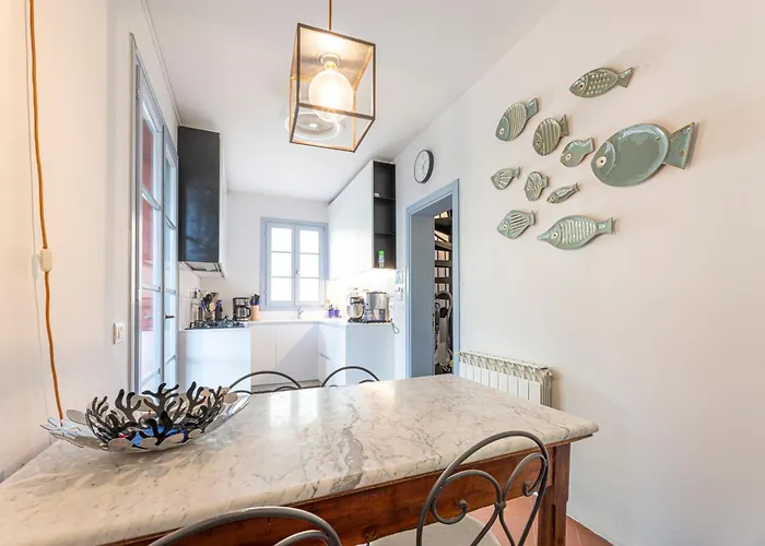 Colle18 Design And Comfort - Goelba